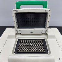 Bio-Rad C1000 Touch Thermal Cycler image 3